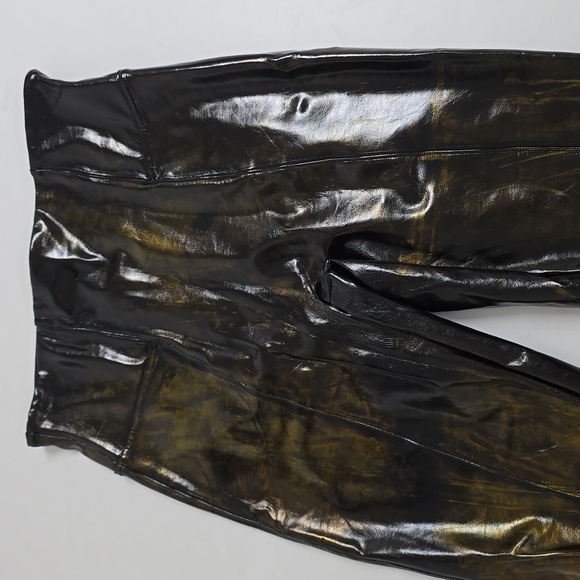 Spanx Patent Faux Leather Leggings Black with hints of Gold - Picture 5 of 10